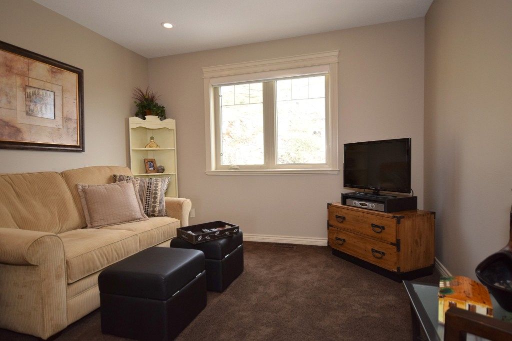 770 Kuipers Crescent property photo